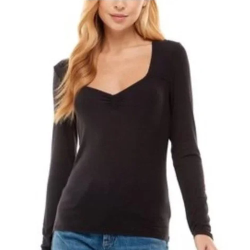 NWT Derek Heart Juniors' Rib-Knit Sweetheart-Neckline Top in Black